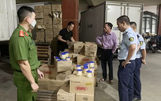 Bên trong kho ‘khủng’ chứa 30.000 que kem hết hạn sử dụng ở Hà Nội