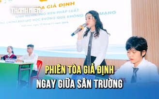 Phiên tòa giả định: Khi học sinh nghe bản án được tuyên ngay giữa sân trường