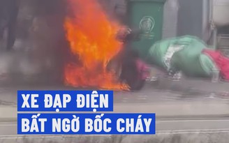 Xe đạp điện bất ngờ cháy ngùn ngụt trước kho hàng
