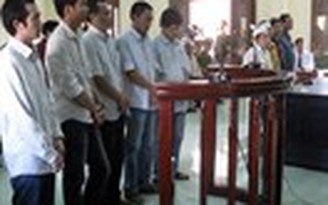 Xem xét khởi tố Phó trưởng công an TP.Tuy Hòa Xem xét khởi tố Phó trưởng công an TP.Tuy Hòa