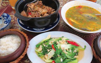 Ngon miệng với cơm niêu Lửa Việt Ngon miệng với cơm niêu Lửa Việt