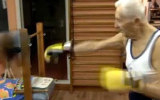 "Gần đất xa trời" vẫn chăm luyện thể thao