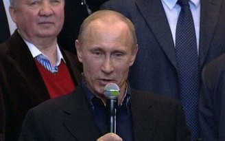 Ly sâm banh đầu tiên của ông Putin