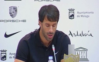 Danh thủ Ruud van Nistelrooy giải nghệ