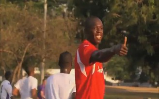 “Tia chớp” Usain Bolt muốn thử sức tại M.U