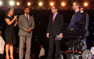 Nick Vujicic: Đừng từ bỏ gieo hạt giống hy vọng
