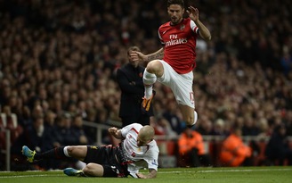 Thắng trận cầu đinh, Arsenal xây chắc ngôi đầu Thắng trận cầu đinh, Arsenal xây chắc ngôi đầu