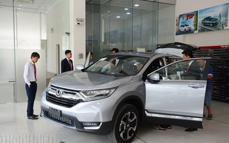 Xe Crossover 7 chỗ tại Việt Nam đồng loạt tăng giá bán