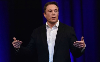 Tỉ phú Elon Musk 'hứng gạch' vì xúc phạm thợ lặn giúp tìm thấy đội bóng Thái