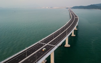 Khánh thành cầu xuyên biển dài nhất thế giới