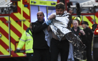 Kẻ tấn công bằng dao ở Anh từng là tội phạm khủng bố