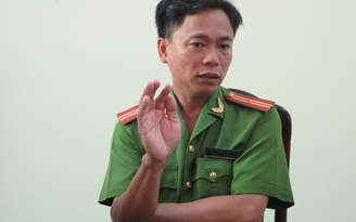 Bạn đọc xúc động với cuộc đời đầy bão tố của vị bác sĩ nhiễm HIV từ phạm nhân