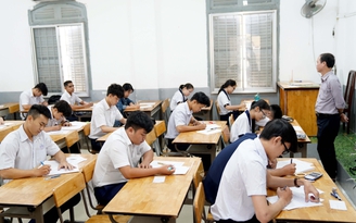 Bí quyết ôn thi THPT quốc gia đạt điểm cao môn tiếng Anh: Trọng âm và ngữ âm