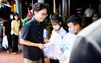 Nghệ sĩ hài Minh Dự ra mắt quỹ khuyến học 'Chữ đổi đời' cho trẻ em nghèo