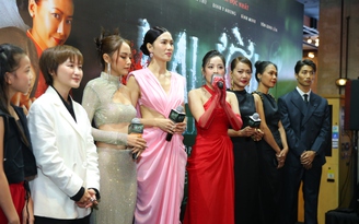 Dàn sao showbiz Việt hội tụ thảm đỏ ra mắt phim 'Mười: Lời nguyền trở lại'