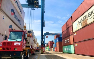 Một container hàng xuất sang Mỹ gánh 410 triệu đồng phí vận chuyển