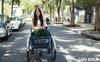 Lan Khuê nói tiếng Anh trôi chảy clip giới thiệu tại Miss World 2015