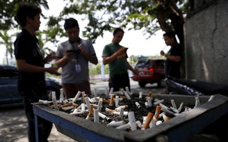 Philippines chính thức cấm hút thuốc lá nơi công cộng