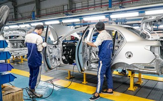 ADB dự báo kinh tế Việt Nam tăng trưởng 7,1%