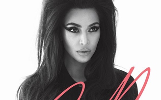 Kim Kardashian, Naomi Campbell, Cher tái hiện phong cách 1960