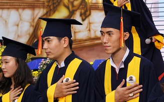Lễ tốt nghiệp đặc biệt đầu năm mới tại Trường ĐH Gia Định