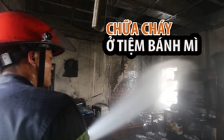 Cận cảnh chữa cháy ở cửa hàng bánh mì tại Đà Nẵng