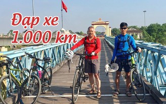 GS Trương Nguyện Thành đạp xe 1.000 km để dạy con "bài học đời"