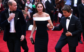 Hoàng tử William và vợ xuất hiện cùng Tom Cruise tại buổi ra mắt ‘Top Gun: Maverick’