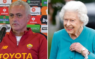 HLV Mourinho và giới bóng đá Ngoại hạng Anh tri ân Nữ hoàng Elizabeth II