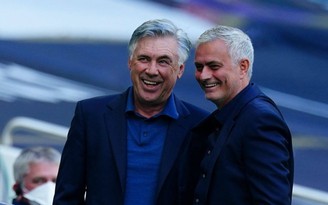 HLV Mourinho trêu chọc Lazio phải nhận ‘hậu quả’ trước trận Derby thành Rome