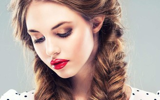 Cách tô son đỏ đẹp nhất cho các buổi party năm mới Cách tô son đỏ đẹp nhất cho các buổi party năm mới
