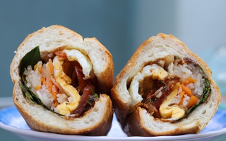 Bánh mì bò bía không tên 15 năm gây ghiền núp hẻm ở Sài Gòn