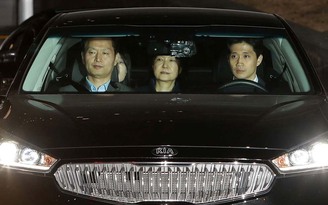 Hàn Quốc bắt giữ cựu tổng thống Park Geun-hye