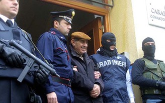 Trùm mafia Ý mưu sát con gái vì nghi chỉ điểm