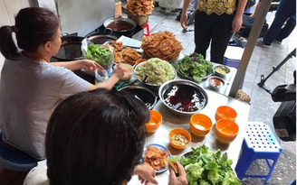 'Siêu ngõ ẩm thực' chợ Đồng Xuân