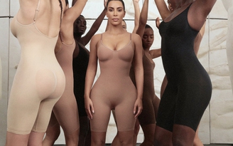 Dòng nội y của Kim Kardashian bị chỉ trích nặng nề vì xúc phạm văn hóa Nhật