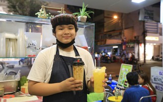 Quán trà sữa của cậu chủ 'nhỏ tuổi nhất Sài Gòn'