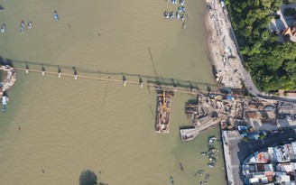 Vụ tháo cầu cũ, xả thẳng bê tông xuống sông: Tỉnh Khánh Hòa chỉ đạo phải khắc phục hậu quả