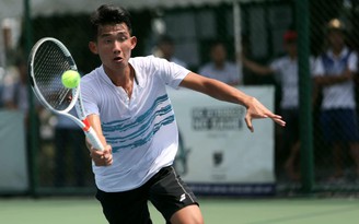 Văn Phương loại hạt giống số 2 Minh Tuấn ở giải quần vợt vô địch quốc gia