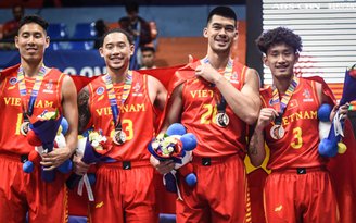 Dàn tuyển thủ cao trên 2 m của bóng rổ Việt Nam chinh phục SEA Games 31