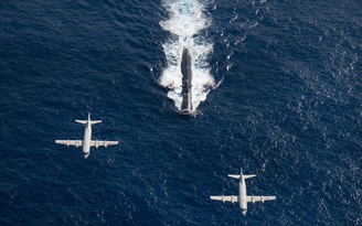 Bay trên máy bay tuần biển và săn ngầm P-3 Orion