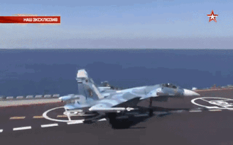 Tàu sân bay Nga tấn công quân khủng bố ở Syria