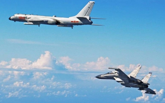Nhật tung máy bay kèm chiến đấu cơ Trung Quốc trên bầu trời Hoa Đông