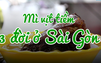 Ăn mì vịt tiềm chiên giòn “ngập miệng” ở Sài Gòn