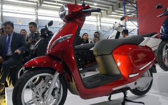 Cận cảnh mẫu xe máy điện vừa ra mắt của VinFast Cận cảnh mẫu xe máy điện vừa ra mắt của VinFast