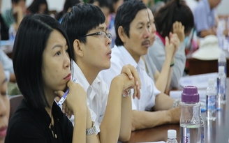 Châm cứu loa tai để trị bệnh mất ngủ