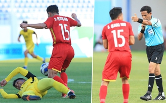 Vì sao cầu thủ U.23 Malaysia phải lãnh thẻ đỏ trong trận thua U.23 Việt Nam 0-2?