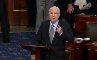 Ông John McCain chỉ trích Tổng thống Trump vì đe dọa Triều Tiên