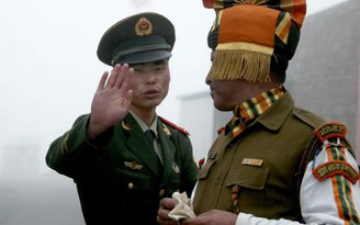 Binh sĩ Trung Quốc, Ấn Độ lại đụng độ