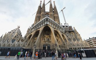 Tây Ban Nha lo bảo vệ di tích sau vụ cháy nhà thờ Đức Bà Paris